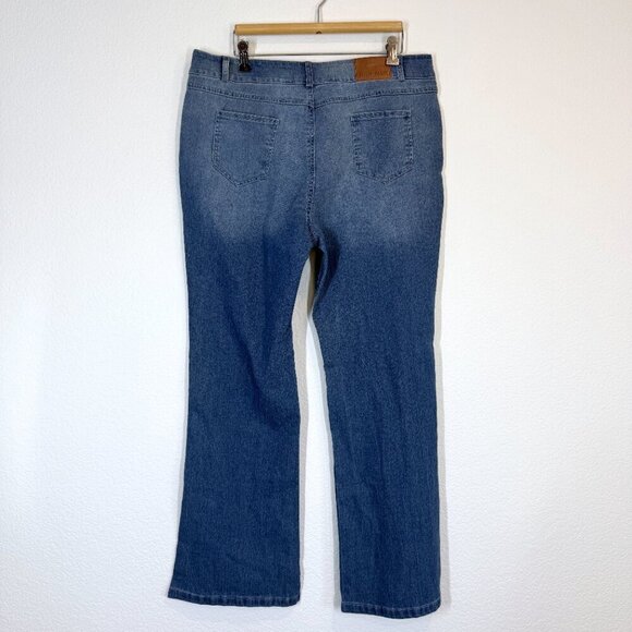 Judy Blue Boyfriend Jeans Size XL - Picture 2 of 13